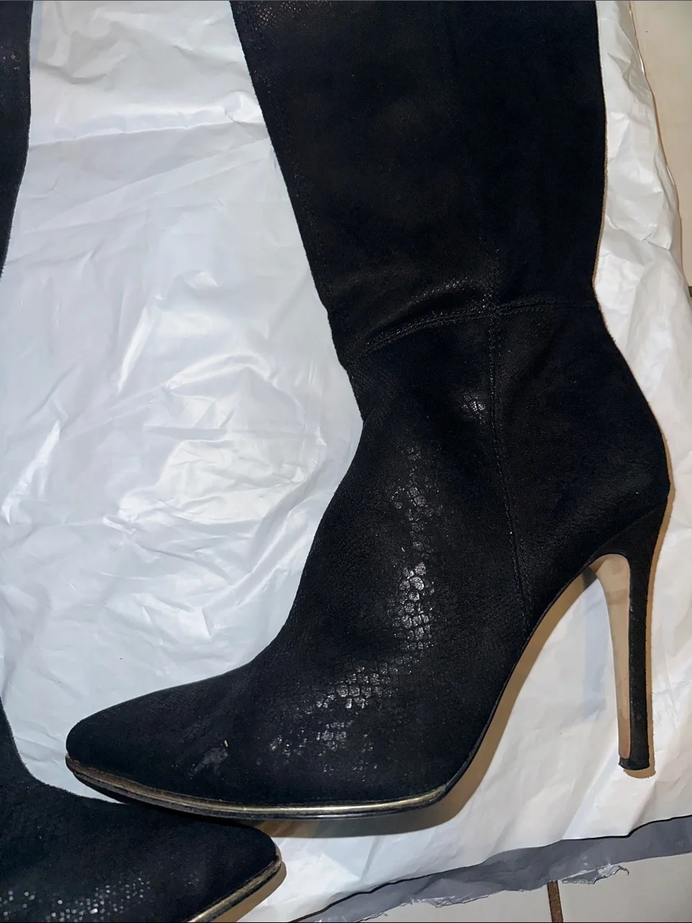 Guess elegant black